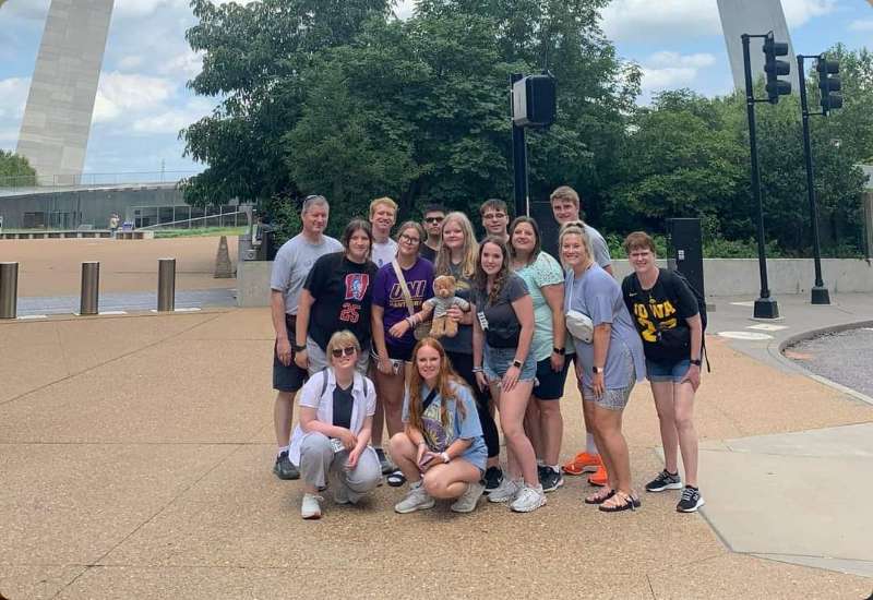 Youth group trip photo in front of the St. Louis Arch